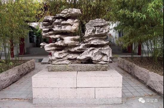 奇石介绍灵璧的句子_灵璧奇石介绍_灵璧奇石的介绍