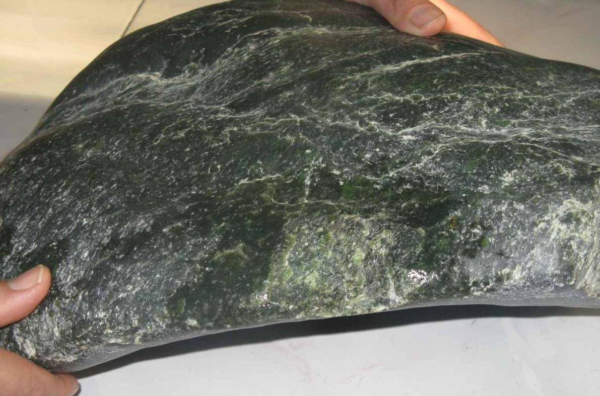 克拉玛依特产石头_克拉玛依什么石头出名_克拉玛依奇石