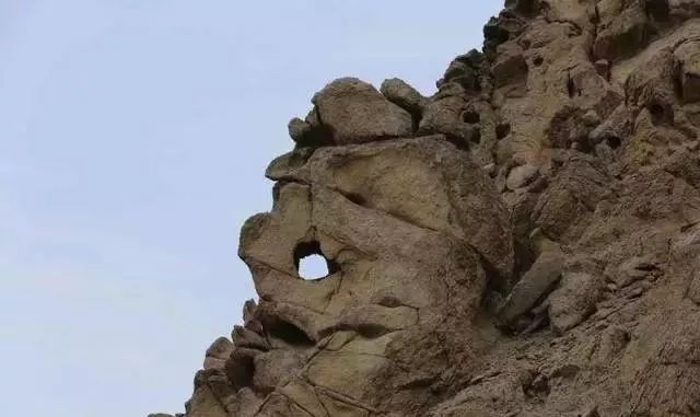 大自然奇石山怪石_奇石怪石的自然景观_奇石景观怪石自然图片大全