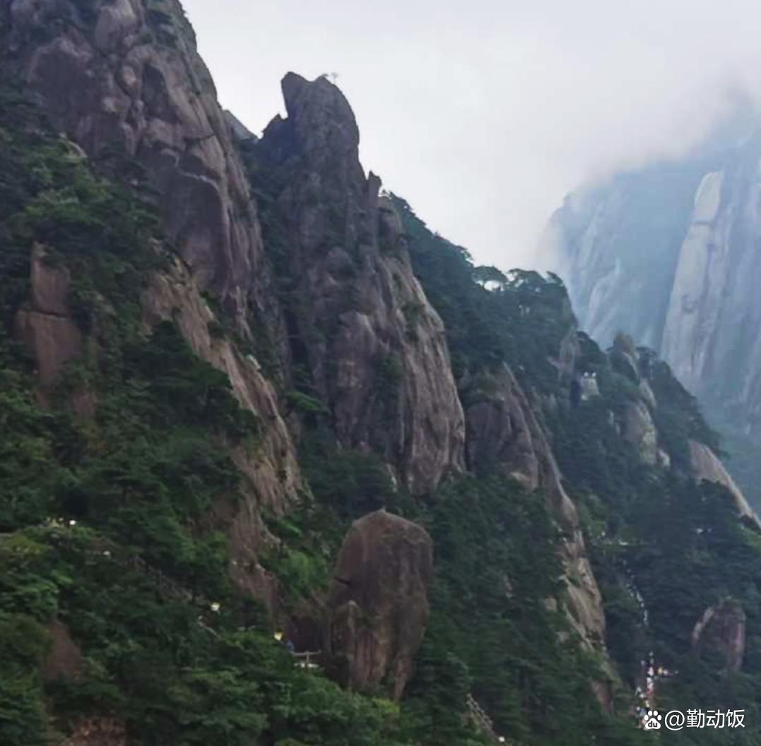 黄山奇石的石头长什么样_黄山奇石有什么石头_黄山石头奇石有哪些