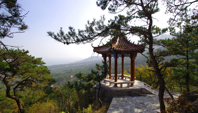 巨型泰山奇石_巨型泰山奇石图片_泰山的巨石